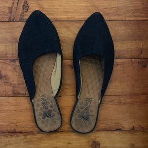 Black Women's Slip-On Shoes